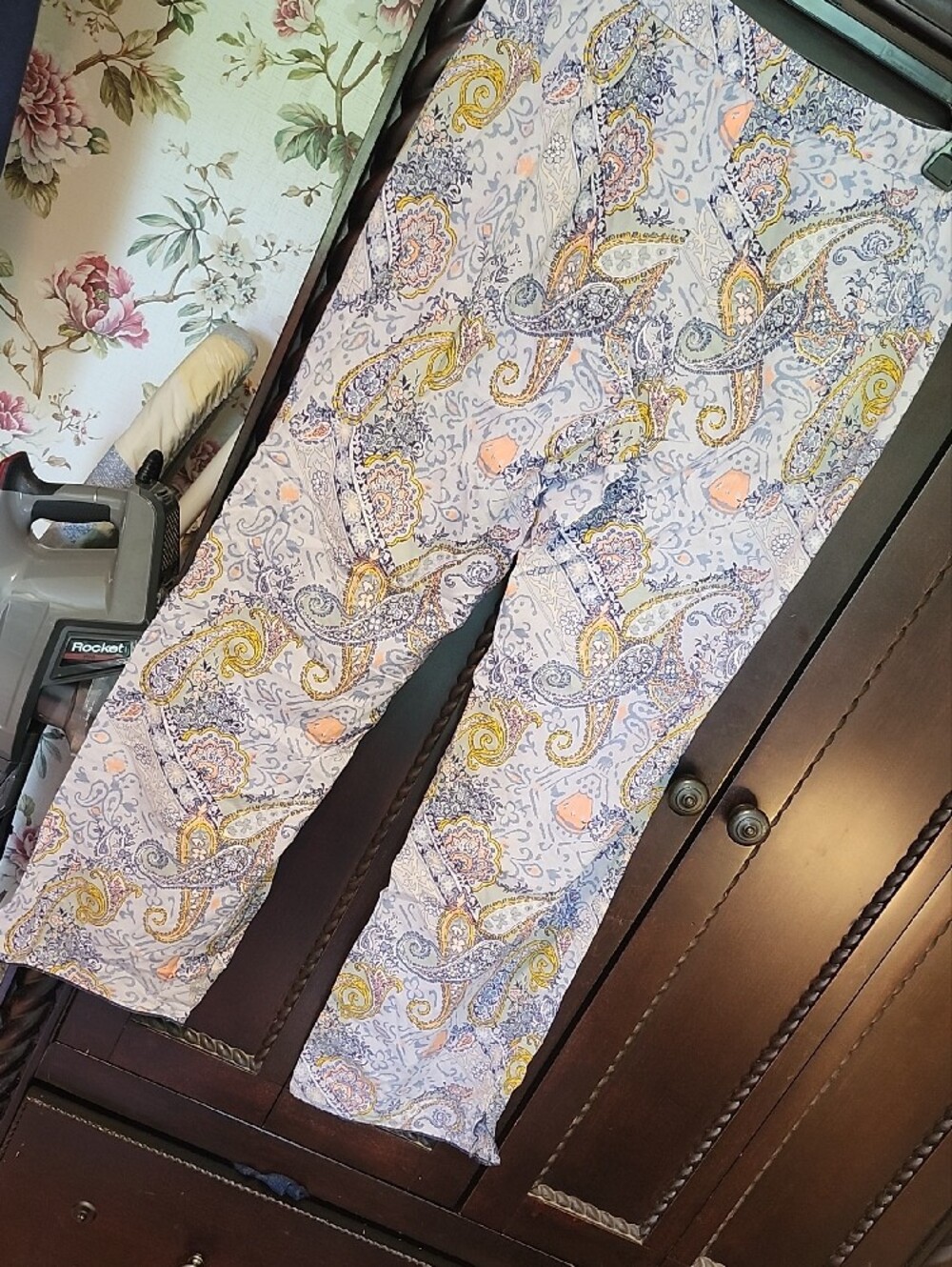 Victoria's Secret Paisley Lounge Pants - Picture 5 of 7